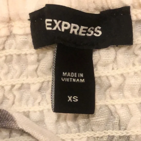 Express Pink and Cream Ruched Tie Front Camisole - Picture 4 of 5